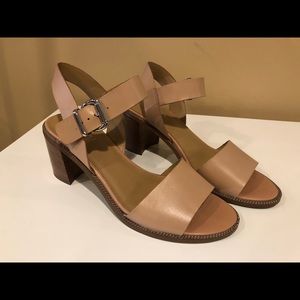 Franco Sarto size 10 women’s heeled sandals